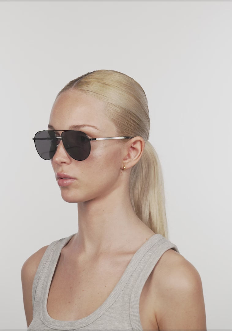 Cargar vídeo: Aviator Legacy Black / Black