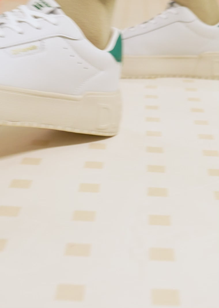 Cargar vídeo: Court Tennis White / Green